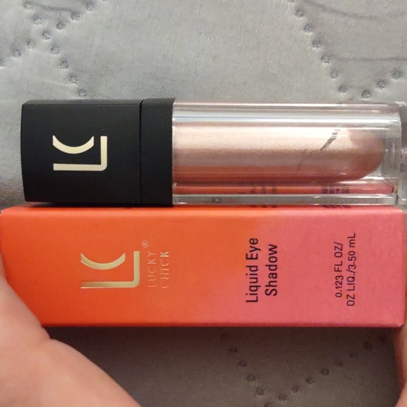 Makeup Bundle of 5 items - Picture 5 of 11